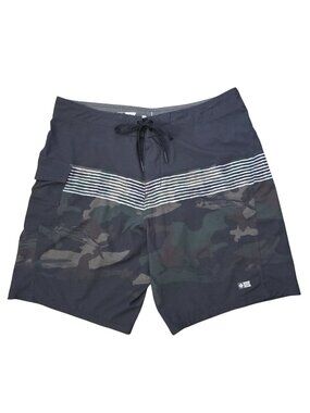 Salty Crew Swim Board Shorts Fish Camo Print Size 34 Quick Dry Multi-Stretch